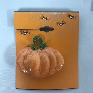 Kohl's pumpkin pendant New with tags
